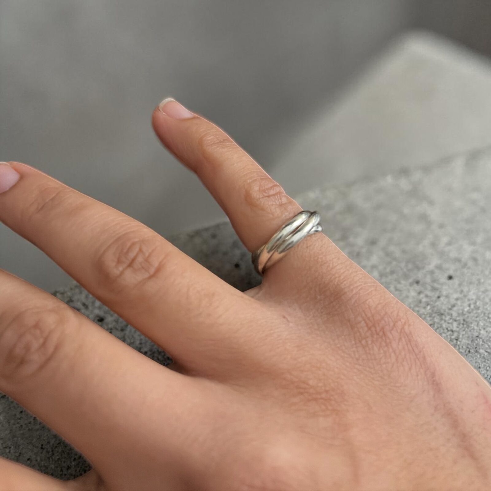 qirān ring worn on hand